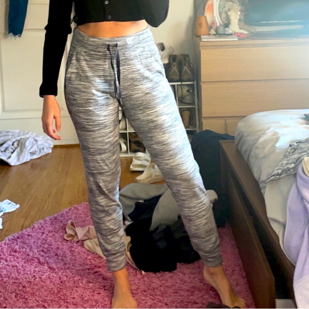 Lululemon Ready to Rulu High Rise Jogger
